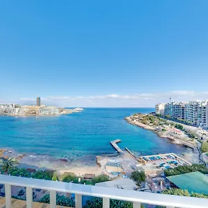 https://carlton-hotel.hotelssaintjulians.com